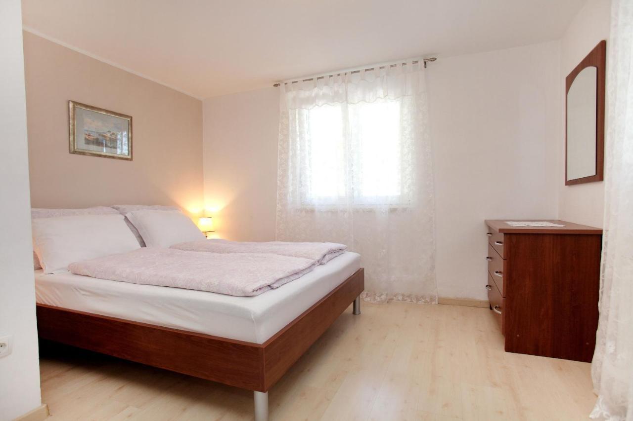 Apartment Eva *