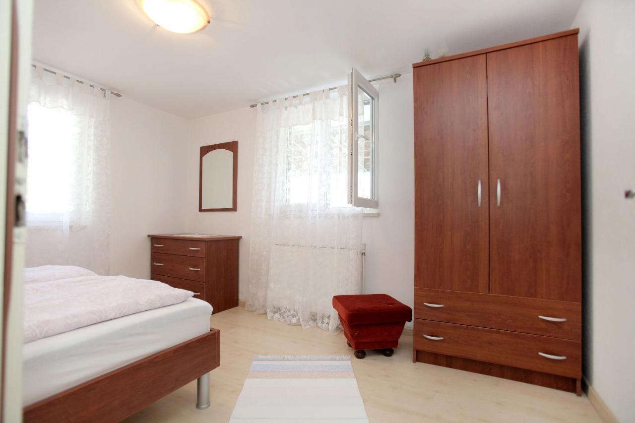 Apartment Eva *