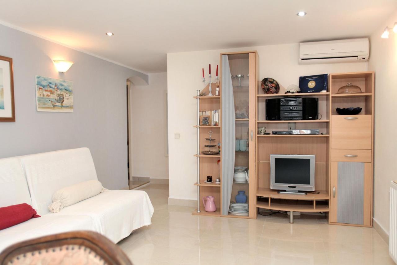 Eva * Trogir